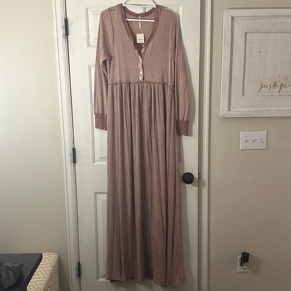 Free People Dresses & Skirts - Free People, Large, Dusty Rose